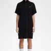Vestido de mujer con camisa de piqué con ribete Vestido de mujer con camisa de piqué con ribete