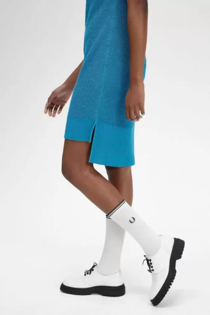 Vestido de mujer con camisa de punto Vestido de mujer con camisa de punto