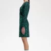 Vestido de mujer con estampado de serpiente y hombros descubiertos Vestido de mujer con estampado de serpiente y hombros descubiertos