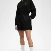 Vestido de mujer con mono y cremallera Vestido de mujer con mono y cremallera