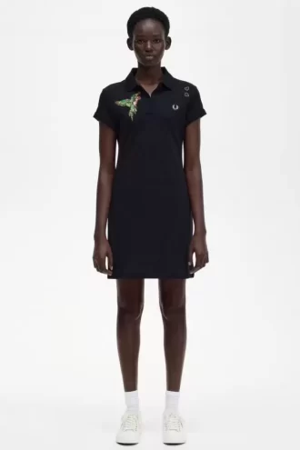 Vestido de mujer de piqué bordado