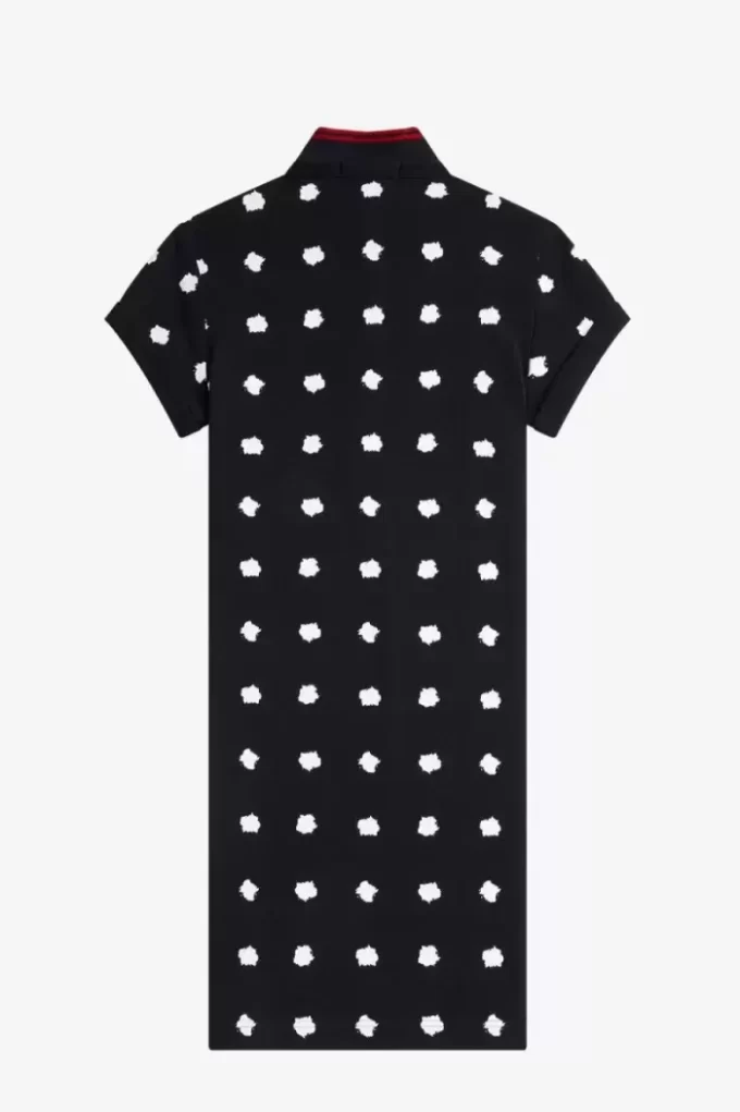 Vestido de mujer de piqué con estampado de lunares Vestido de mujer de piqué con estampado de lunares