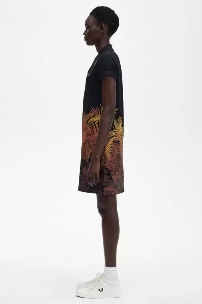Vestido de mujer de piqué con estampado de palmeras Vestido de mujer de piqué con estampado de palmeras