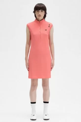 Vestido de mujer de piqué con ribete estampado Vestido de mujer de piqué con ribete estampado