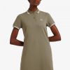Vestido Fred Perry con ribetes gemelos Vestido Fred Perry con ribetes gemelos
